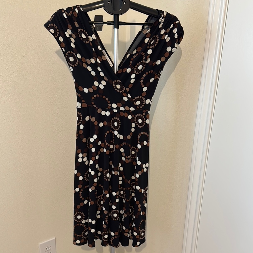 Elegant Black and Brown Patterned Dress